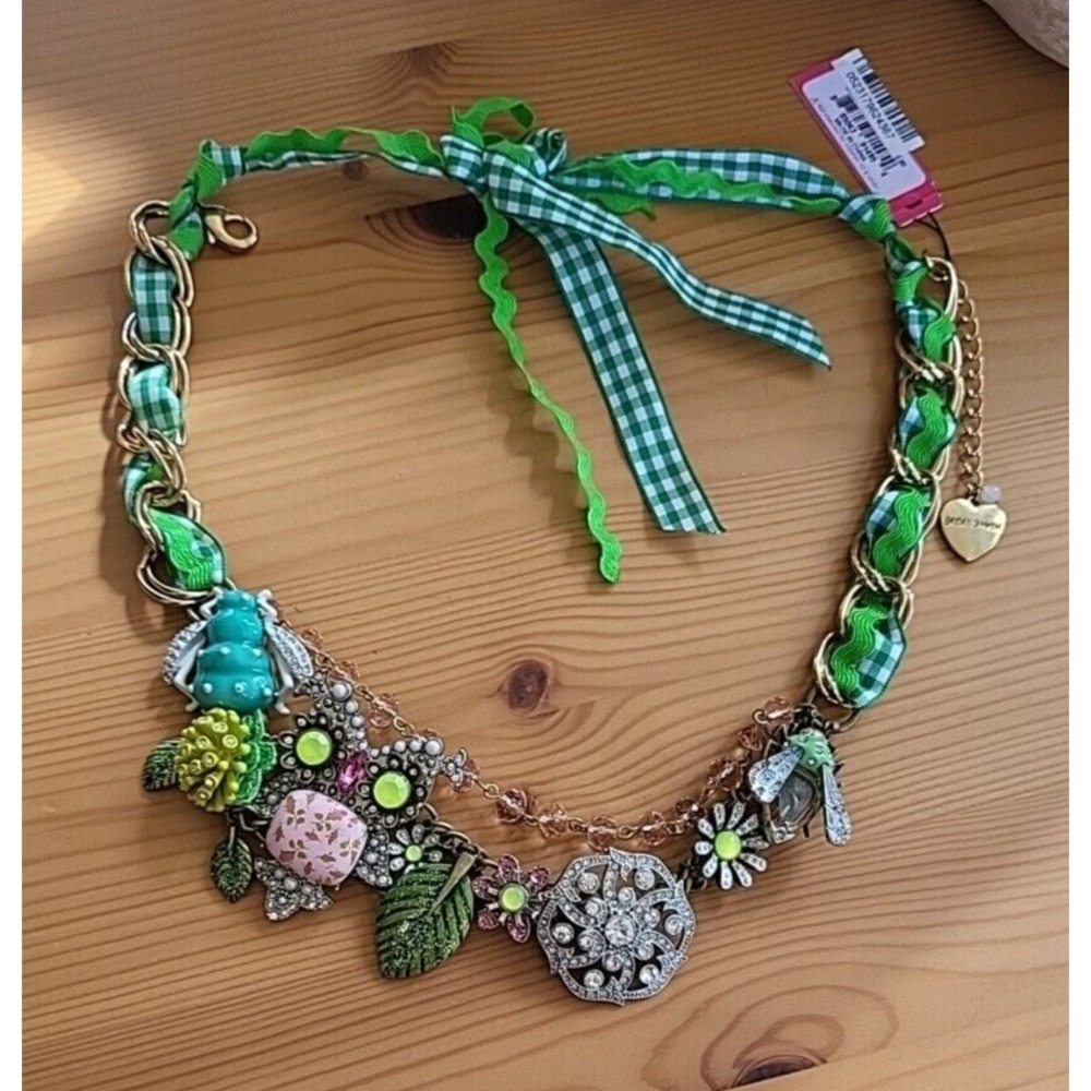 Betsey Johnson Critters Owl Insect and Flower Ribbon  Necklace New with Tags
